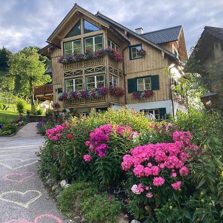 S'Rastl Direkt Mit Bergpanorama Apartment Grundlsee Exterior photo