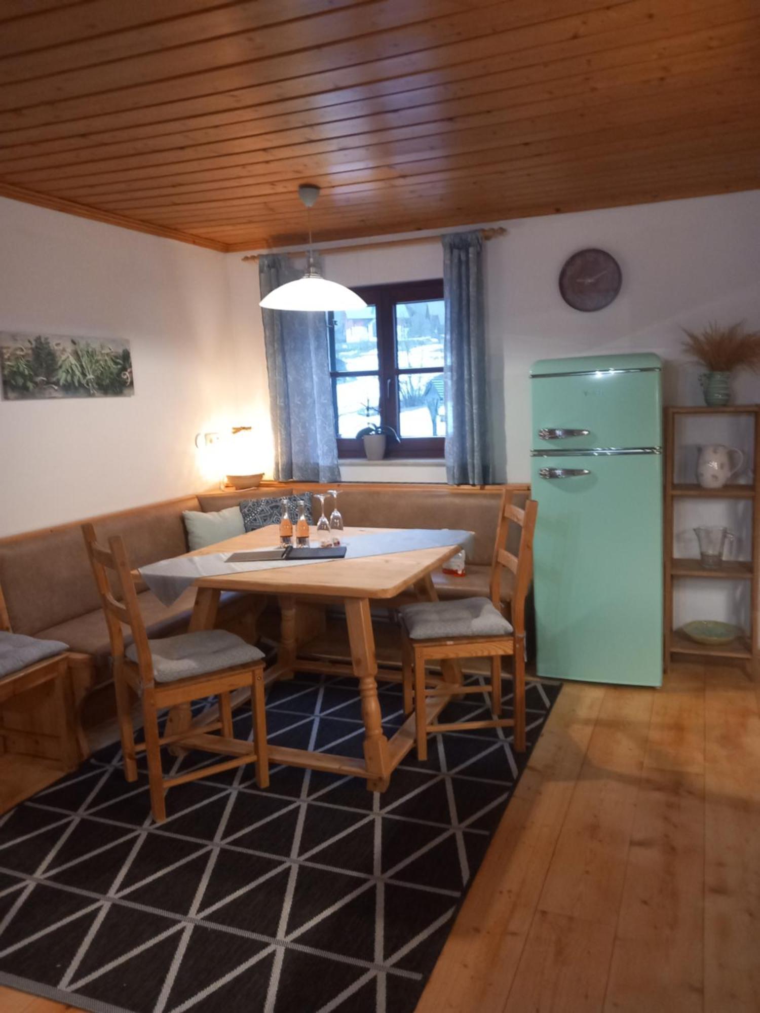 S'Rastl Direkt Mit Bergpanorama Apartment Grundlsee Exterior photo